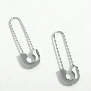 Silver Safety Pin Earrings N1342